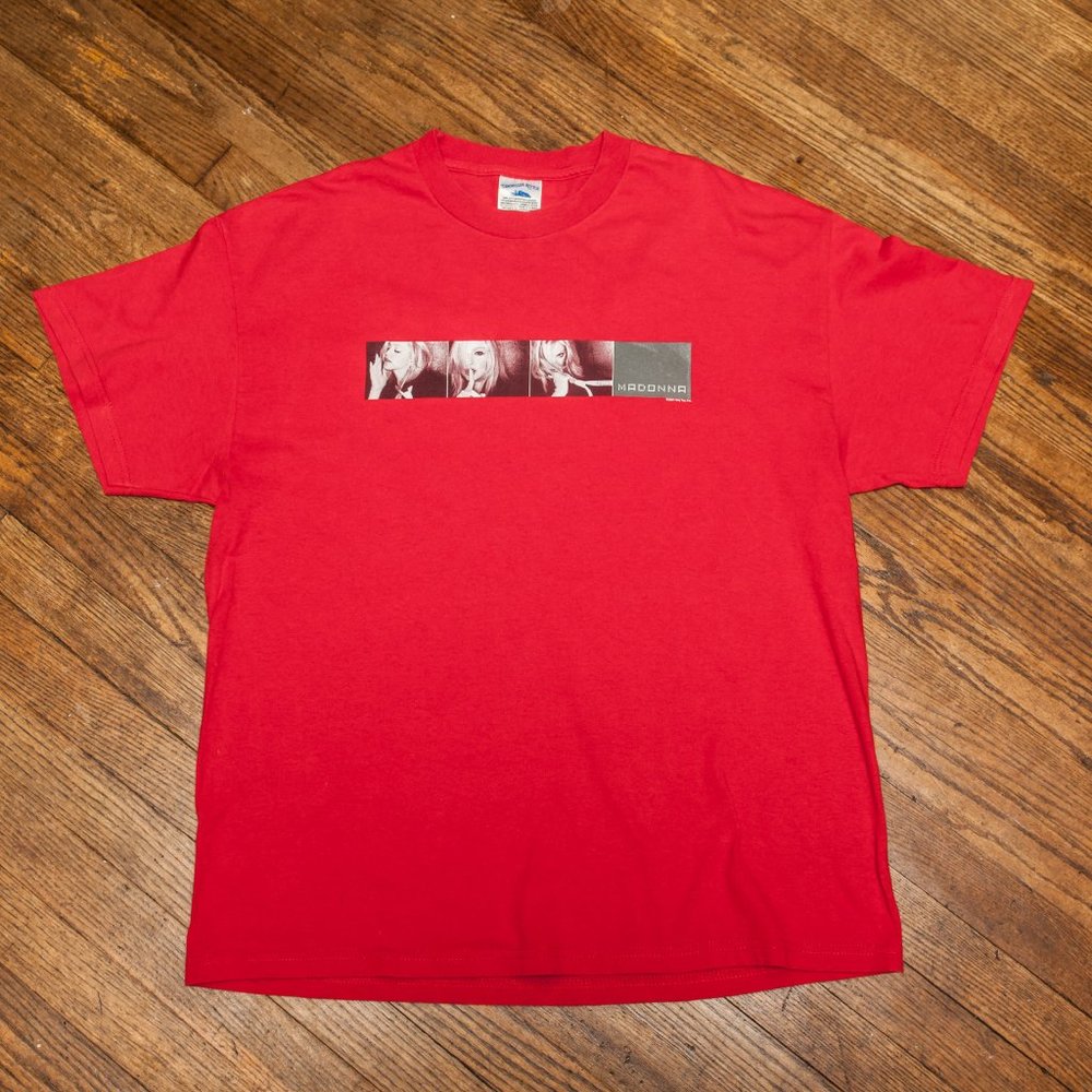 Vintage 2001 Madonna Drowned World Tour Tee - Size XL